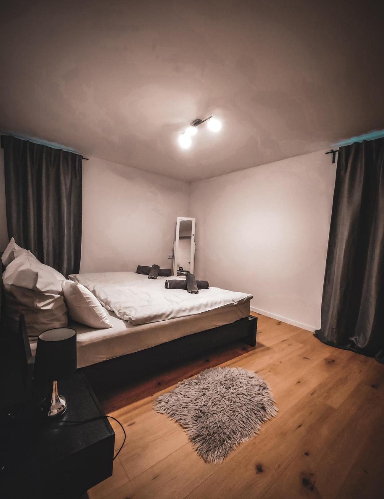 Feeling Good In Koblenz Apartment โคเบลนซ์ ภายนอก รูปภาพ